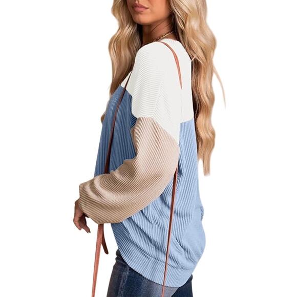 NWT ~ Blue & White Color Block Long Sleeve Pullover Crewneck Top ~ Women's XL - Picture 3 of 3